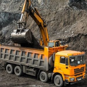 Safety Tips for Dump Truck Drivers