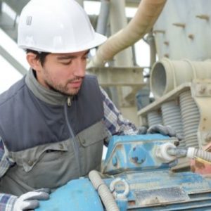 Warning Signs That an Industrial Generator Needs Repairs