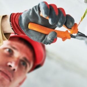 Top Tips for Staying Safe as an Electrician