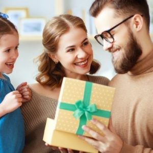 The Most Meaningful Gifts for Tech-Savvy Dads