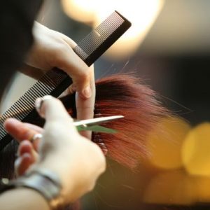 The Best Gifts To Buy for a Hairstylist
